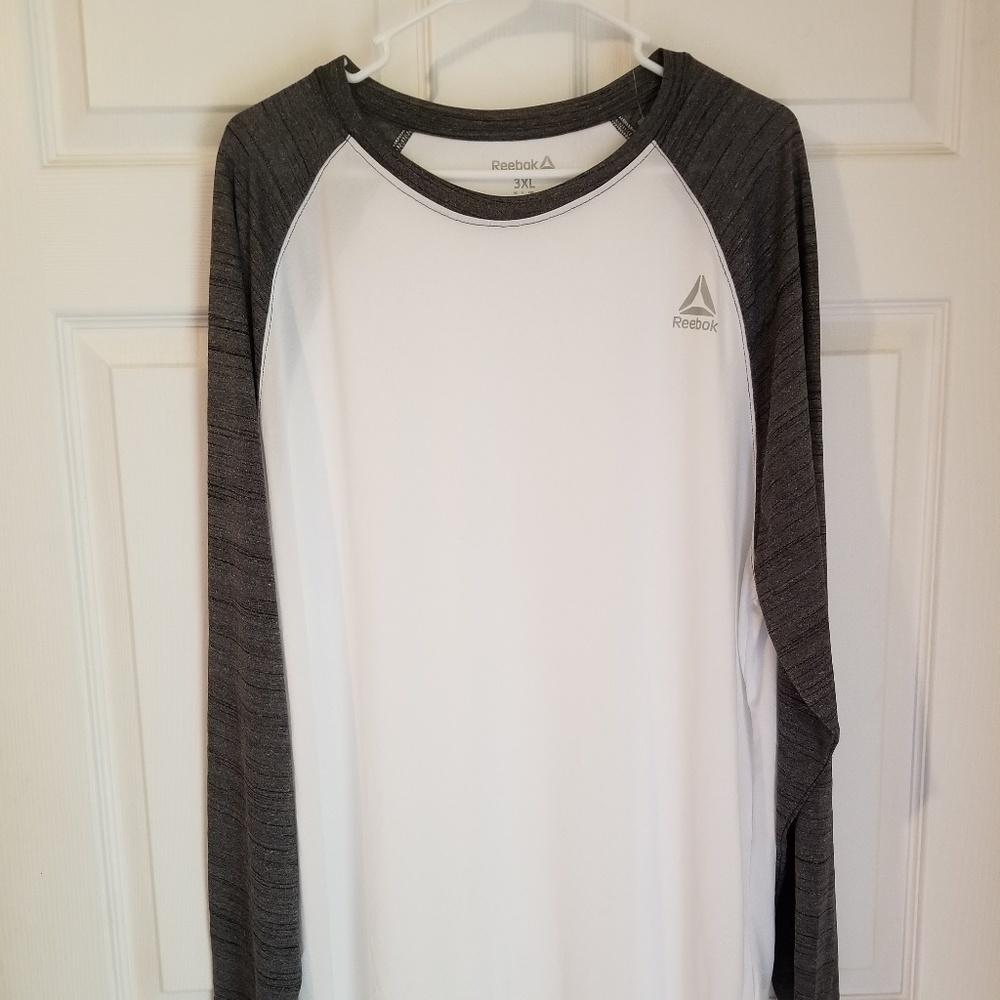 Reebok Men's Athletic Training Long Sleeve Tee NWT